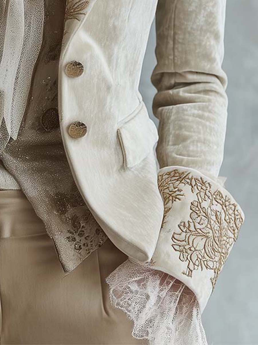 Cemre | Elegante blazer met brodedetails