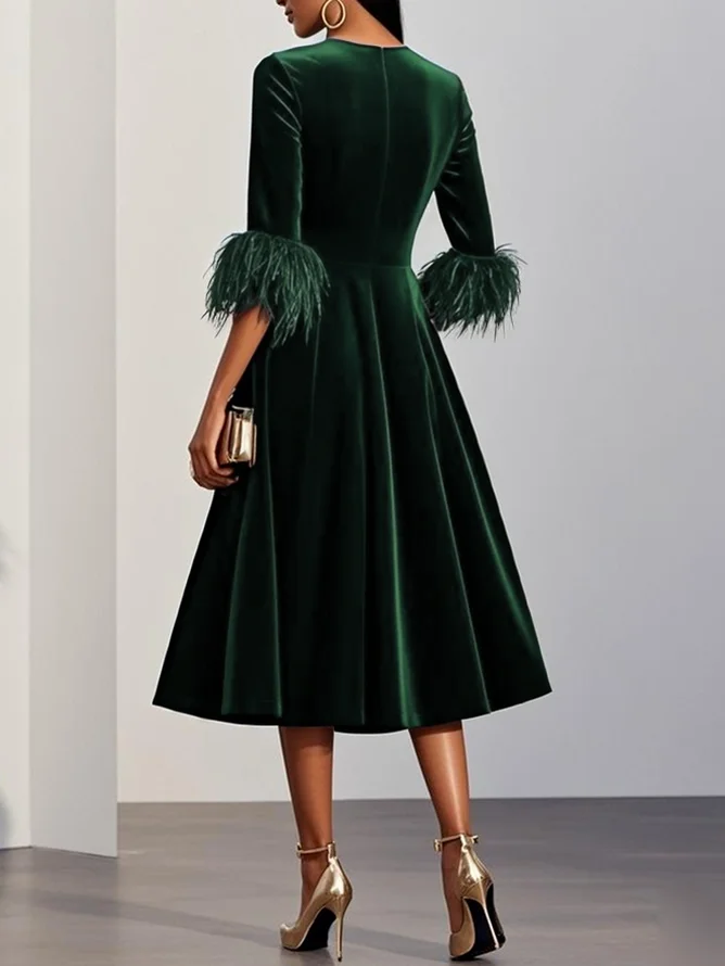 Leona | Elegante Jurken met veertjes