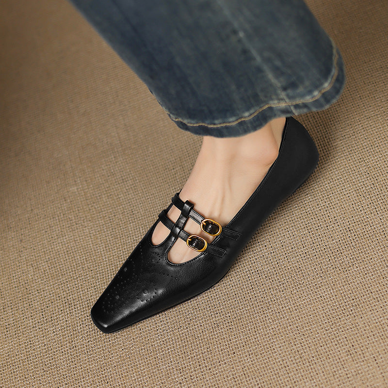 Marriët | Brogued Mary Jane flats