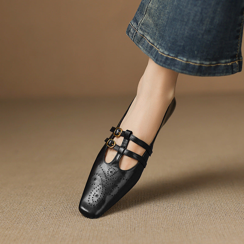 Marriët | Brogued Mary Jane flats