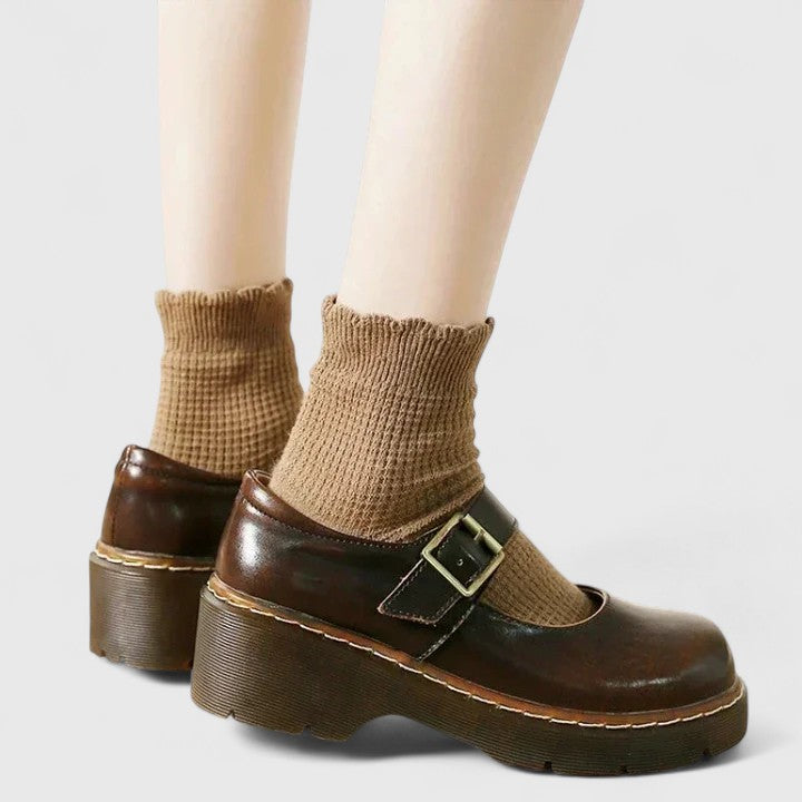 Nita | Mary Jane Schoenen