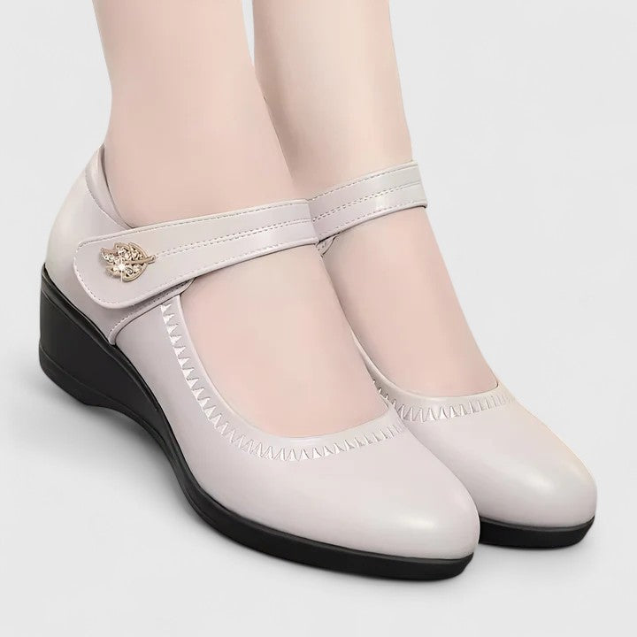 Sarita | Comfortabele Schoenen met sleehak