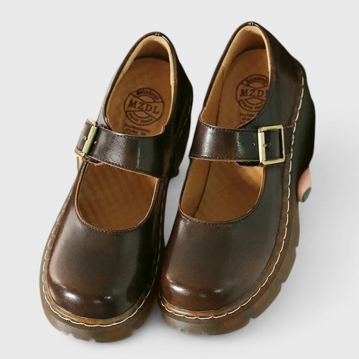Nita | Mary Jane Schoenen