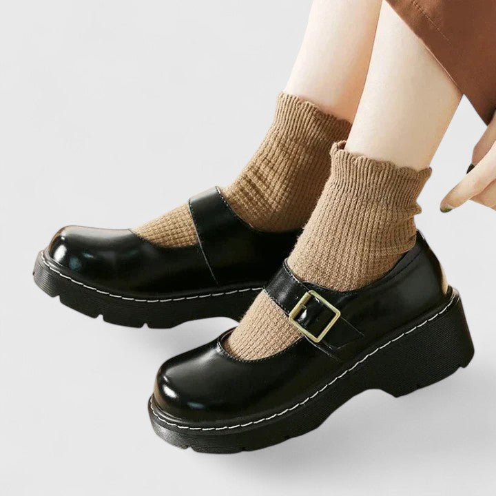 Nita | Mary Jane Schoenen