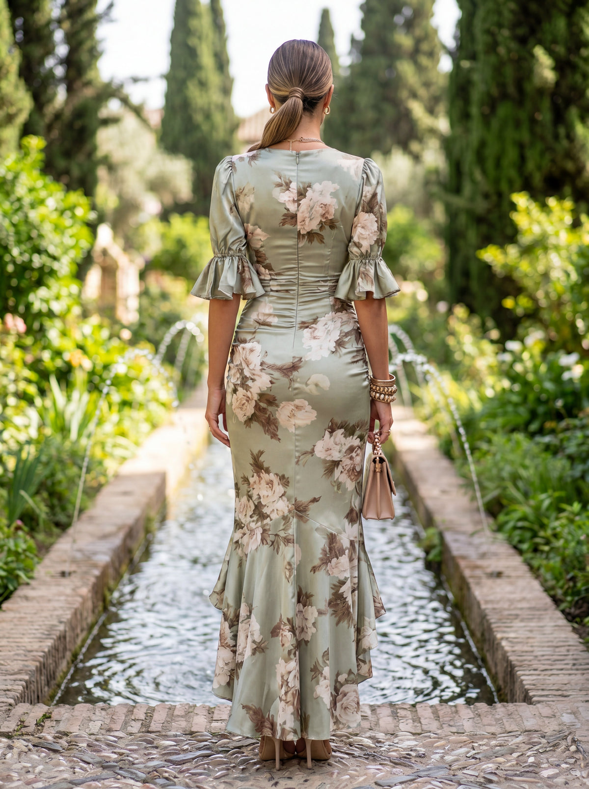 Asymmetrische lange groene jurk met V-hals - Ana