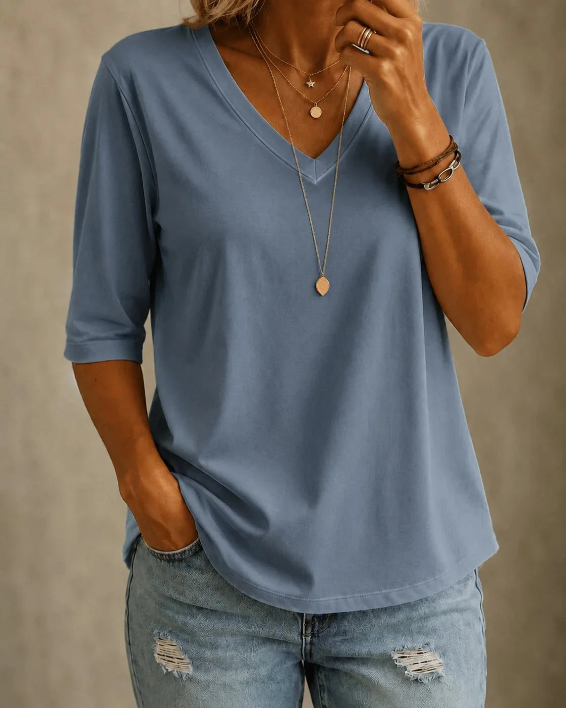 Queenie | Klassiek V-hals T-Shirt