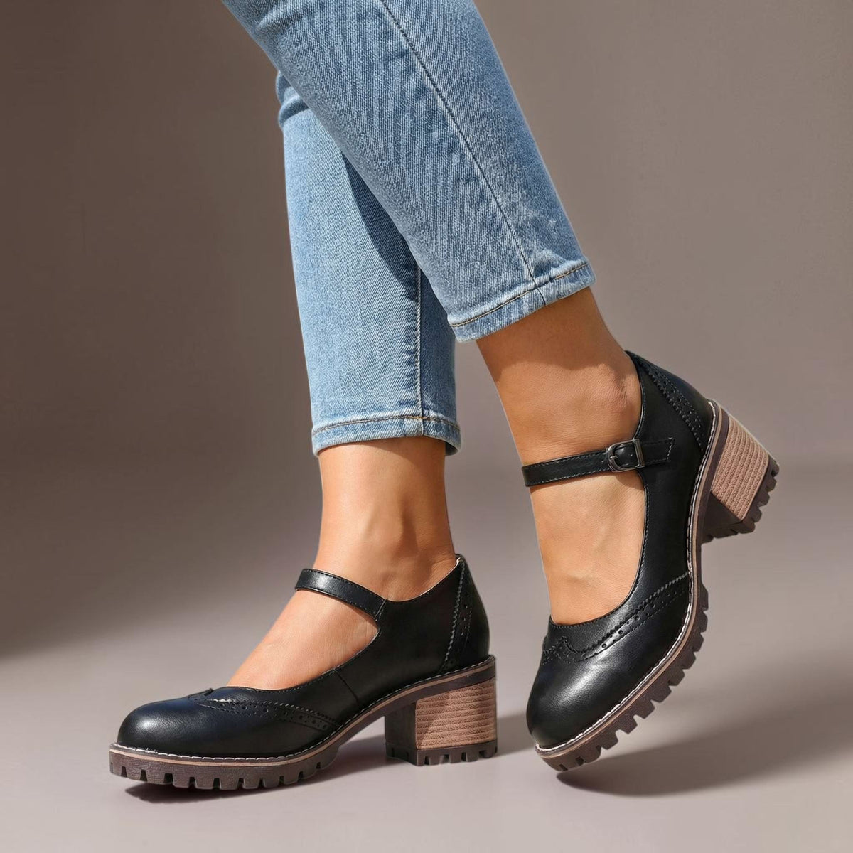 Vanya | Mary Jane Pumps