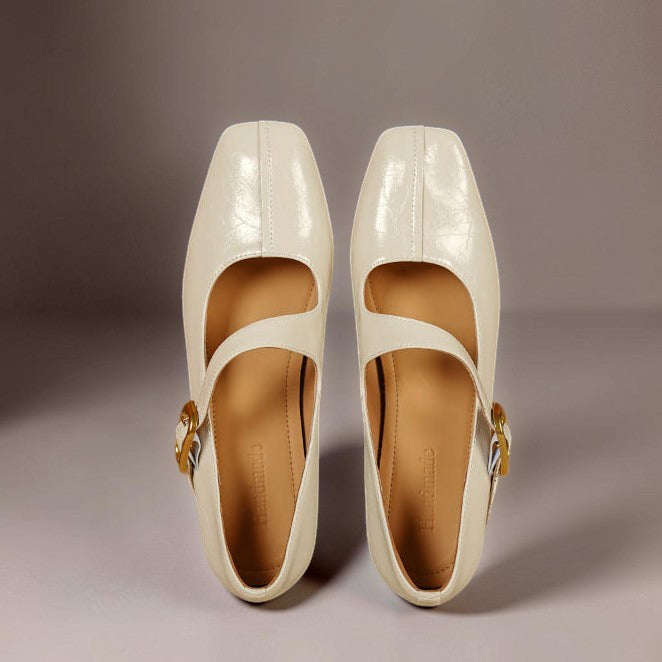 Chrystel | Elegante pumps met riem