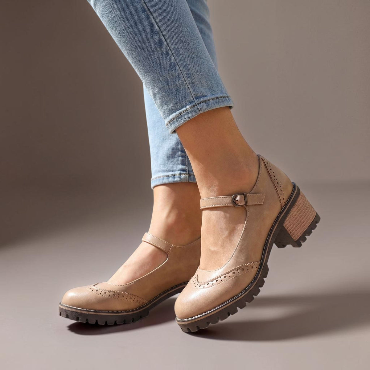 Vanya | Mary Jane Pumps