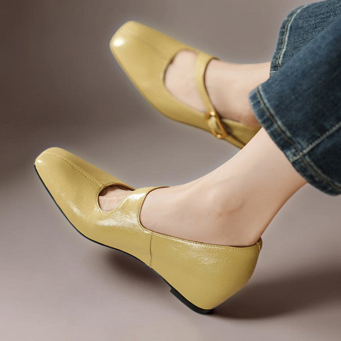 Chrystel | Elegante pumps met riem